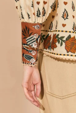 FARM Rio  BEIGE AINIKA FLORAL LONG SLEEVE BLOUSE
