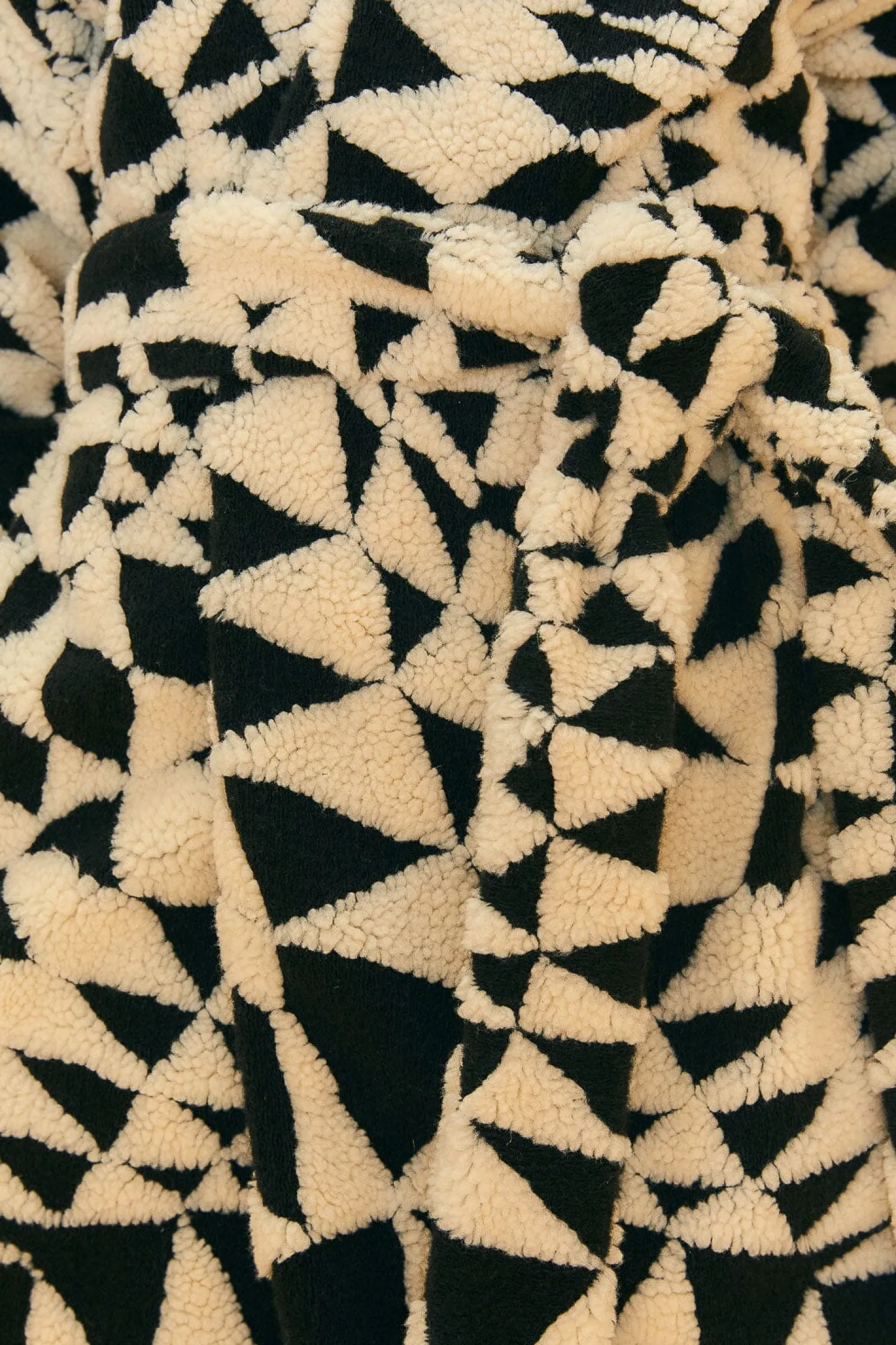 FARM Rio BLACK & WHITE HEART DECO MAXI FLEECE COAT