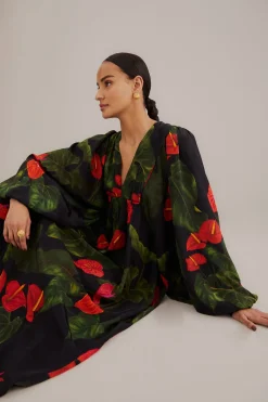 FARM Rio  BLACK ANTHURIUM V NECK MAXI DRESS