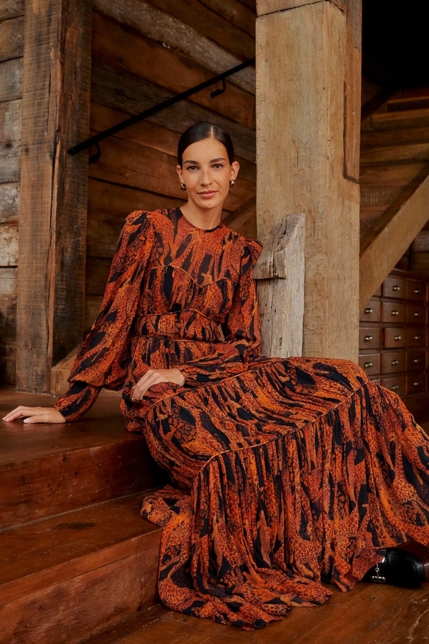 FARM Rio BLACK GIRAFFES PUFF SLEEVE MAXI DRESS