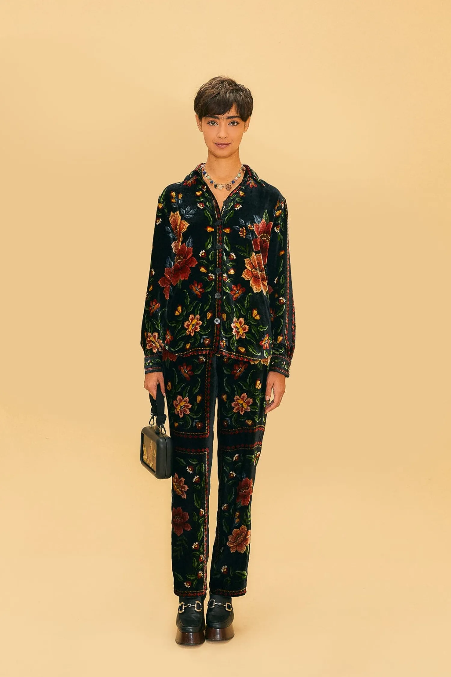 FARM Rio BLACK MACAWS GARDEN PANTS