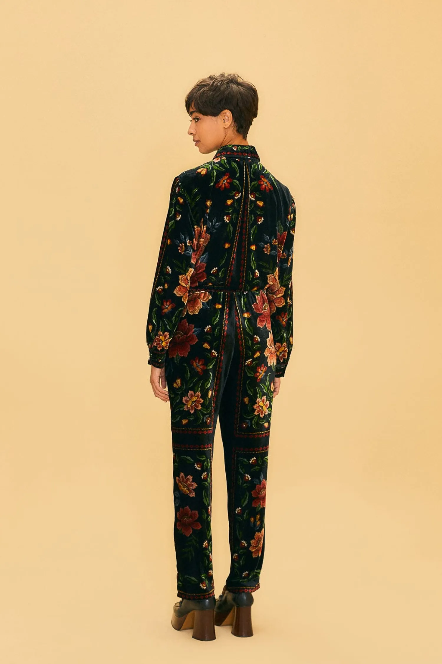 FARM Rio BLACK MACAWS GARDEN PANTS