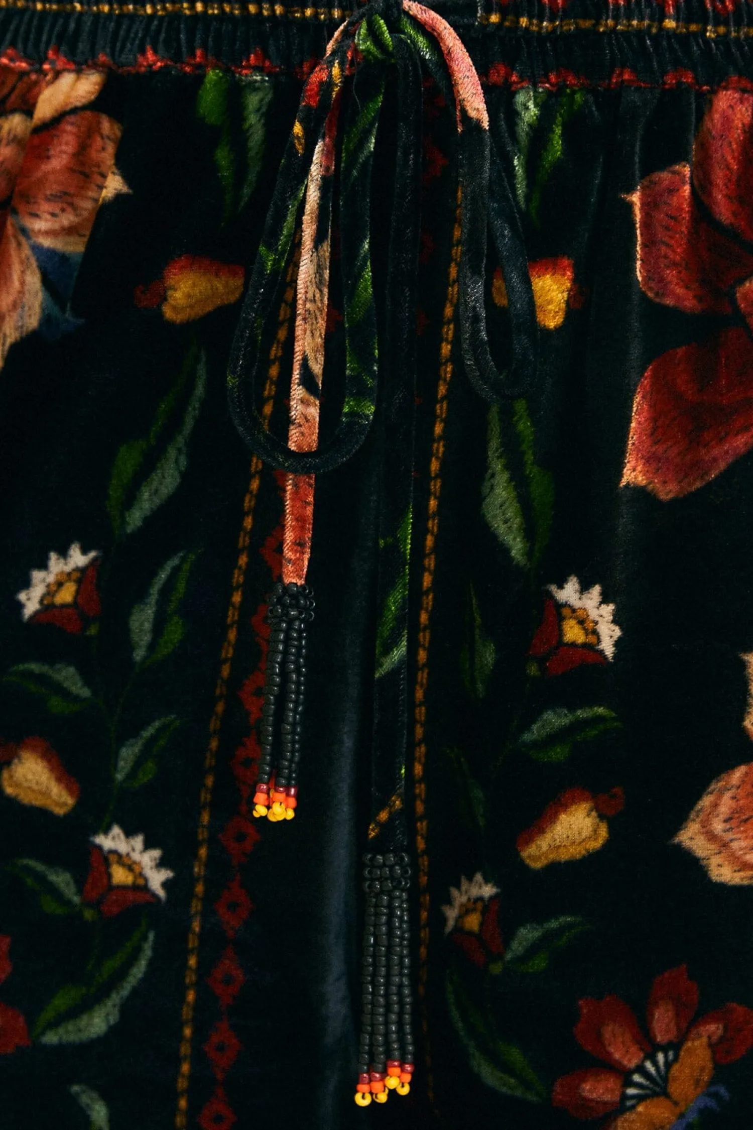 FARM Rio BLACK MACAWS GARDEN PANTS