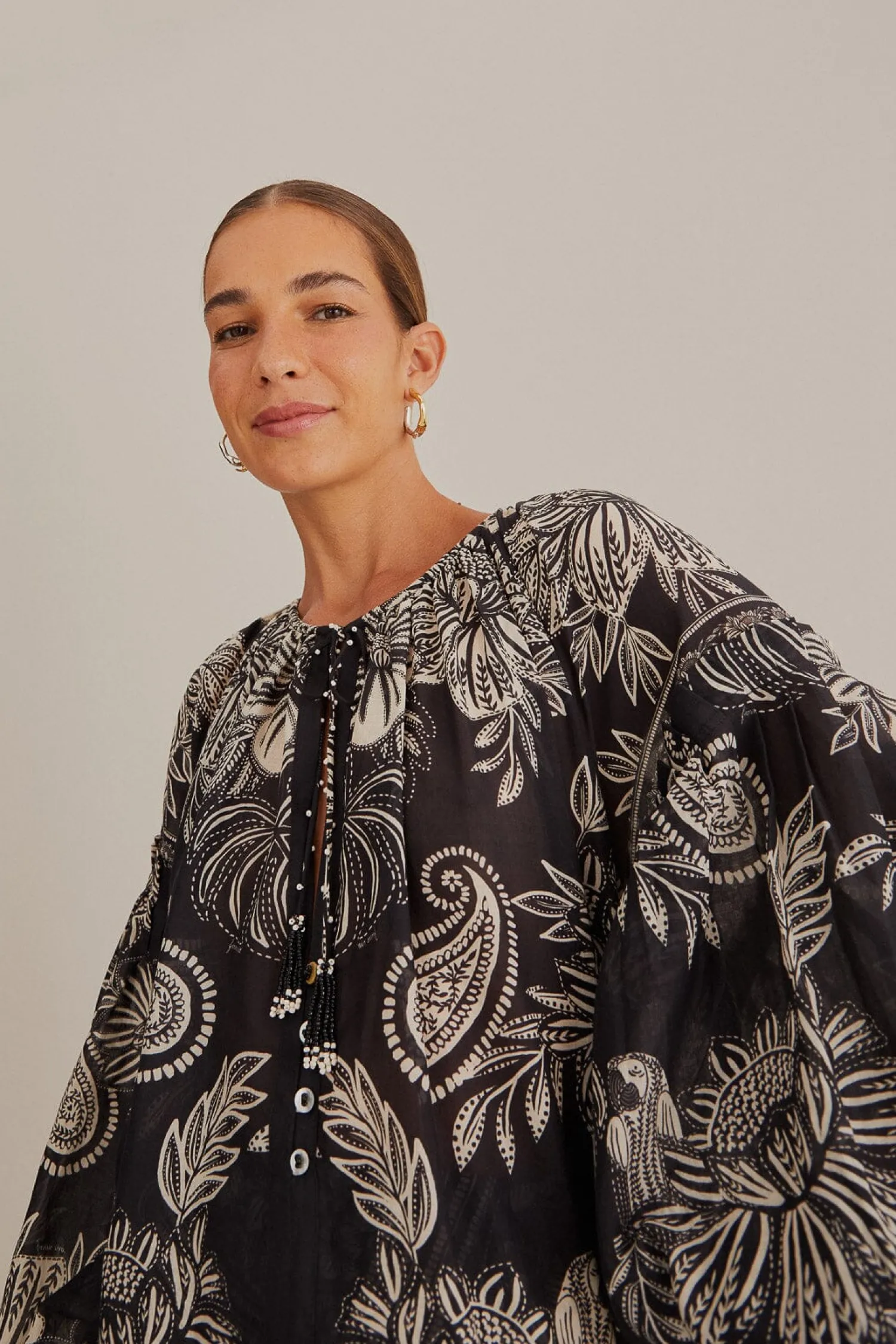 FARM Rio BLACK PAISLEY BLOOM BLOUSE