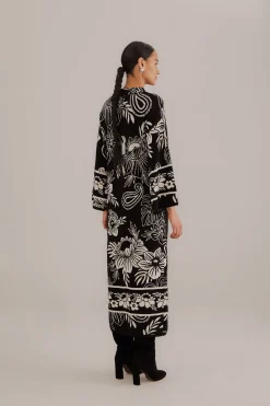 FARM Rio  BLACK PAISLEY BLOOM KNIT DRESS