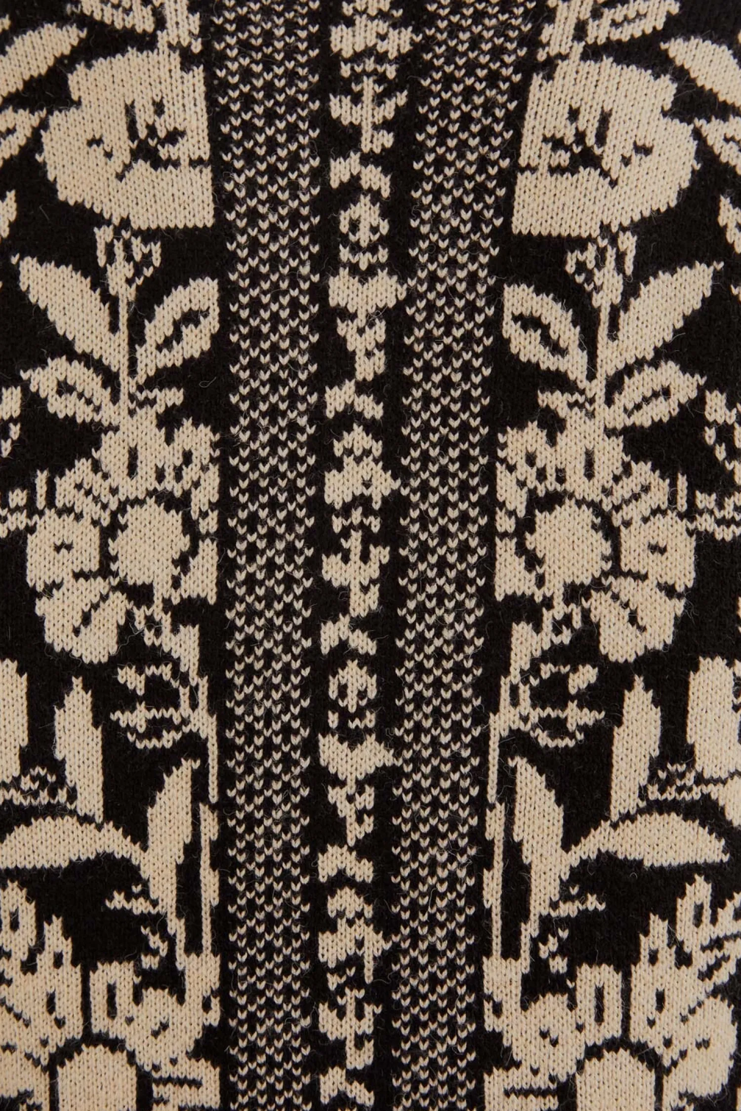 FARM Rio BLACK PINEAPPLE GARDEN MINI SWEATER DRESS
