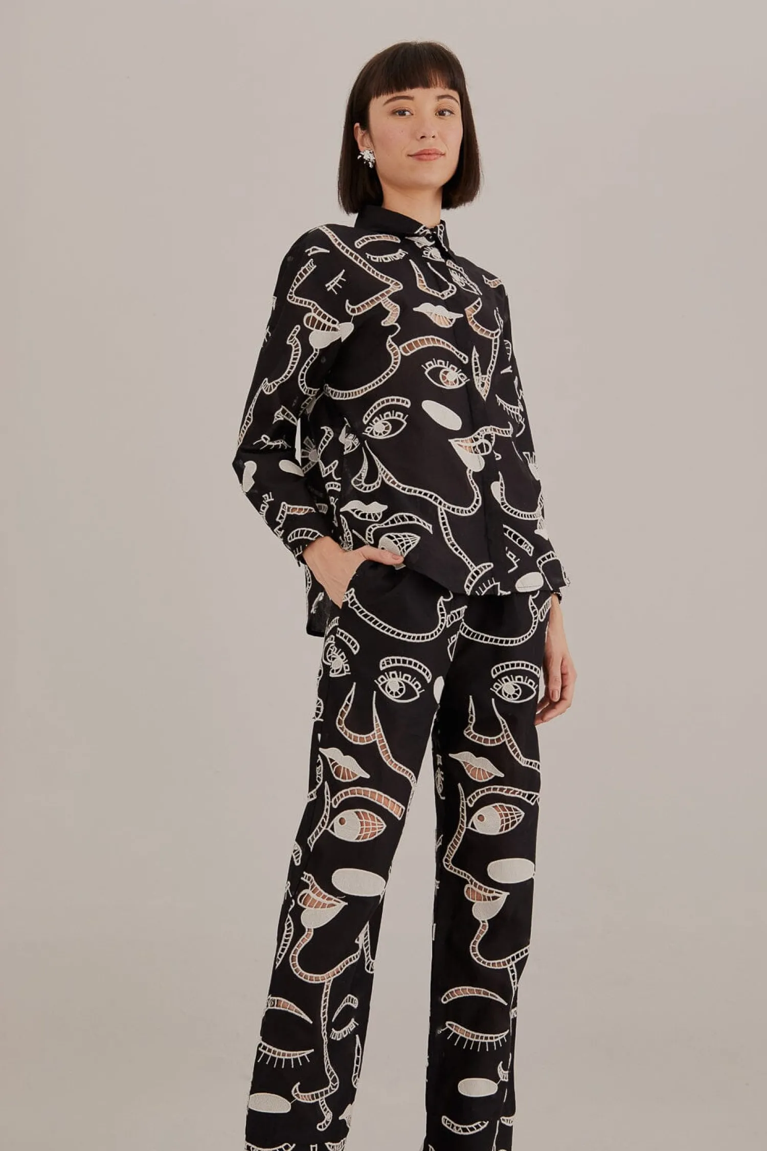 FARM Rio BLACK RICHELIEU FACES PANTS