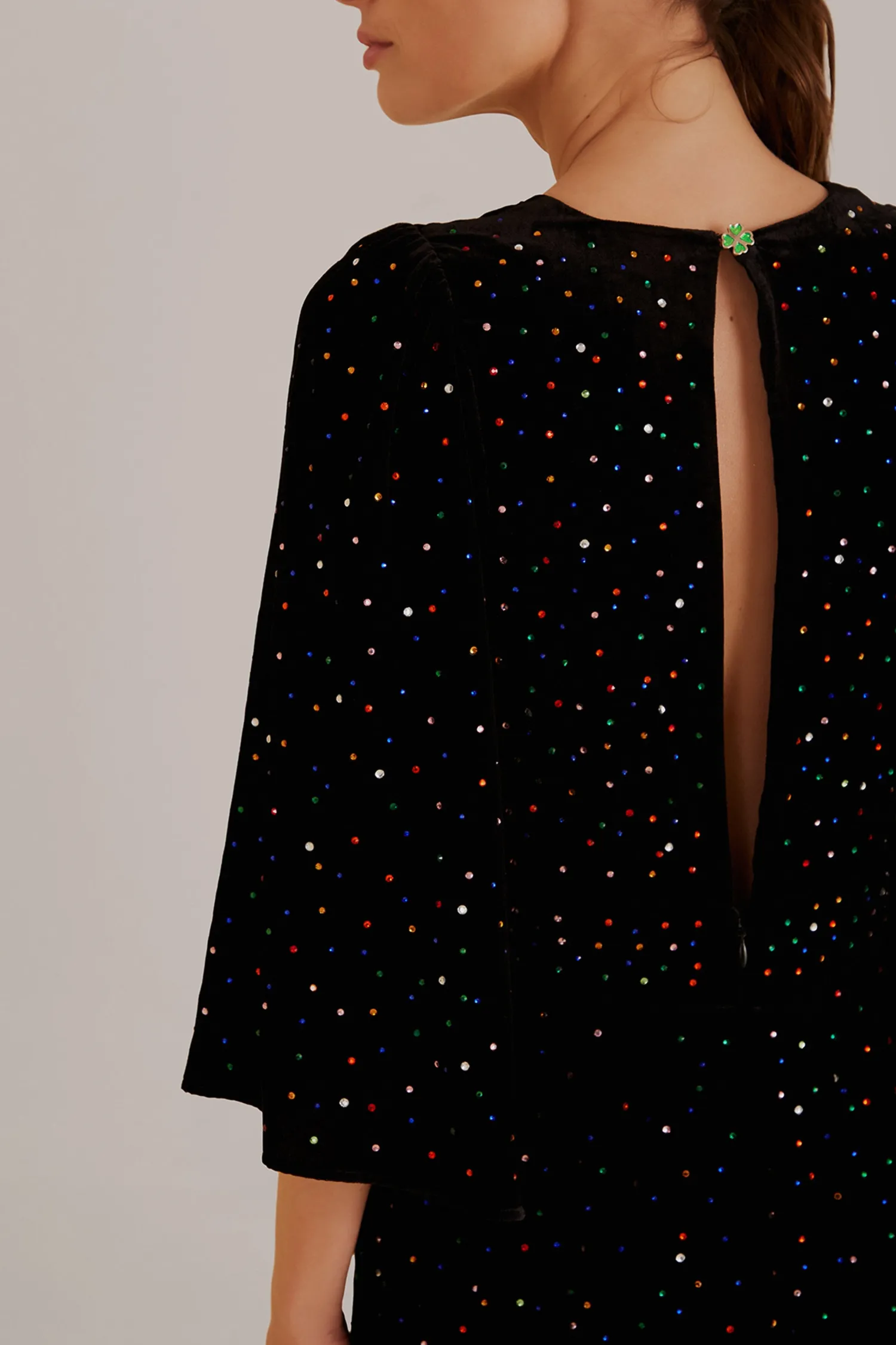 FARM Rio BLACK VELVET SHORT SLEEVE MIDI DRESS