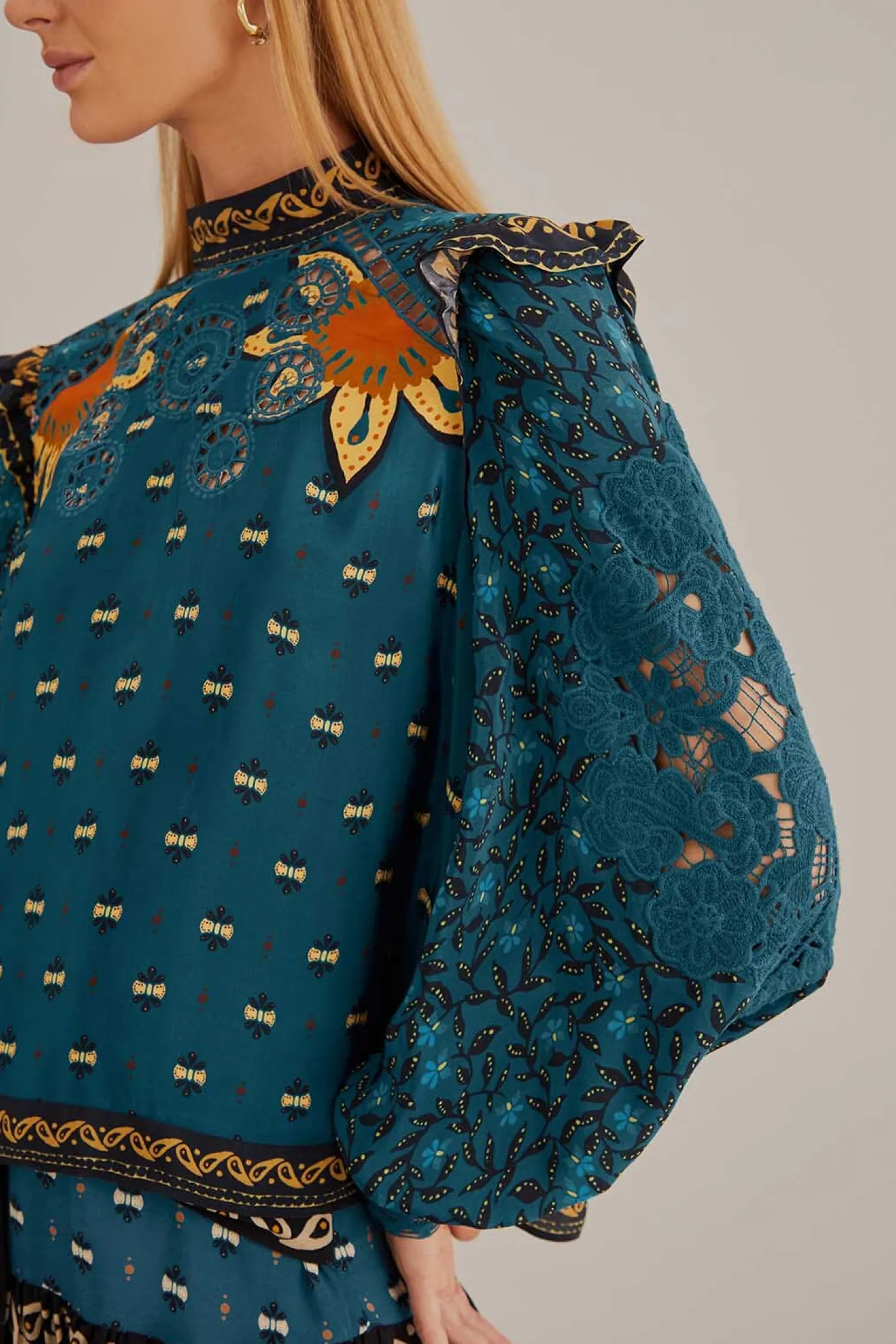 FARM Rio BLUE AINIKA CHILL LONG SLEEVE BLOUSE