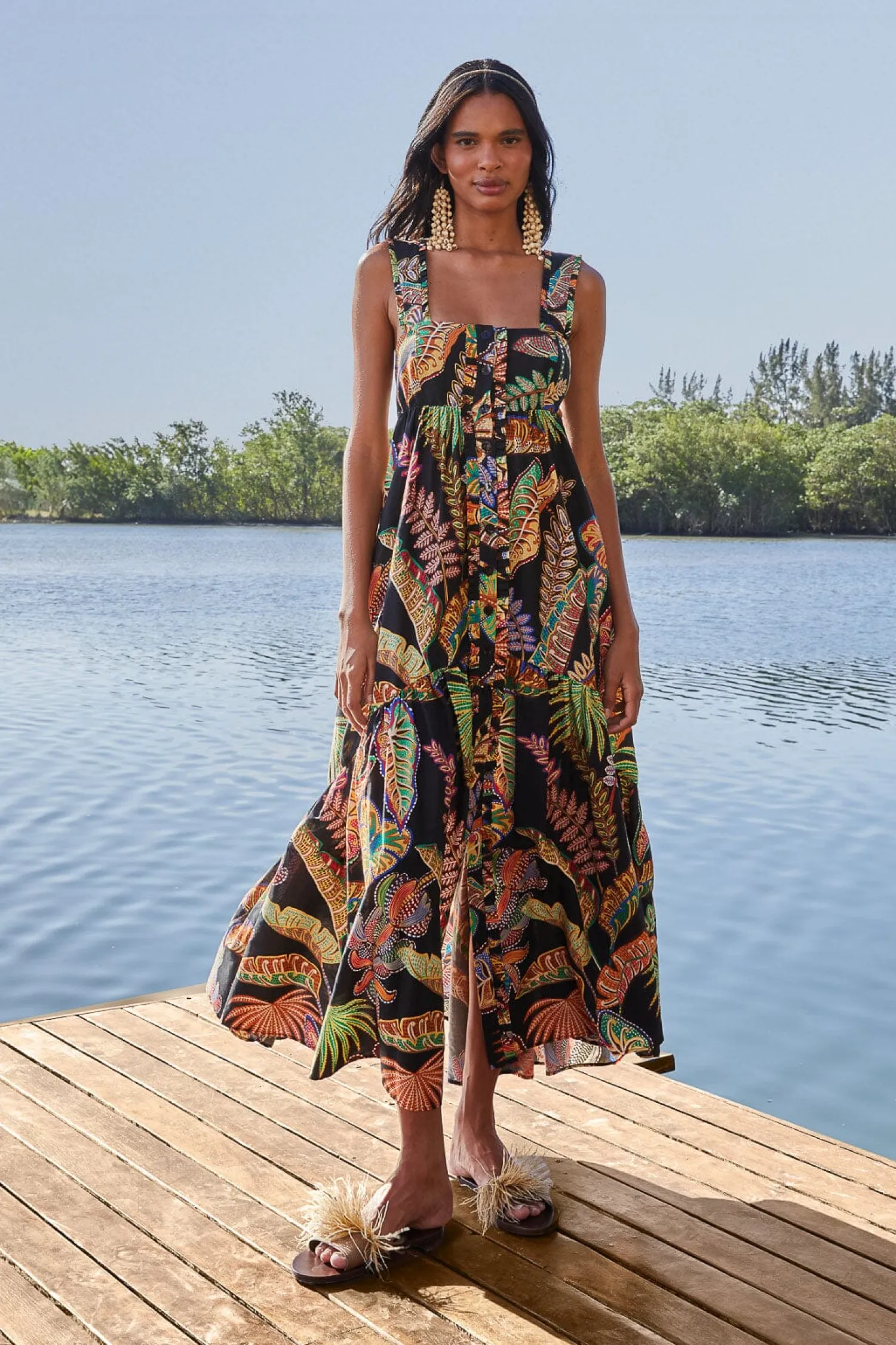 FARM Rio COOL FOLIAGE BLACK SLEEVELESS MAXI DRESS