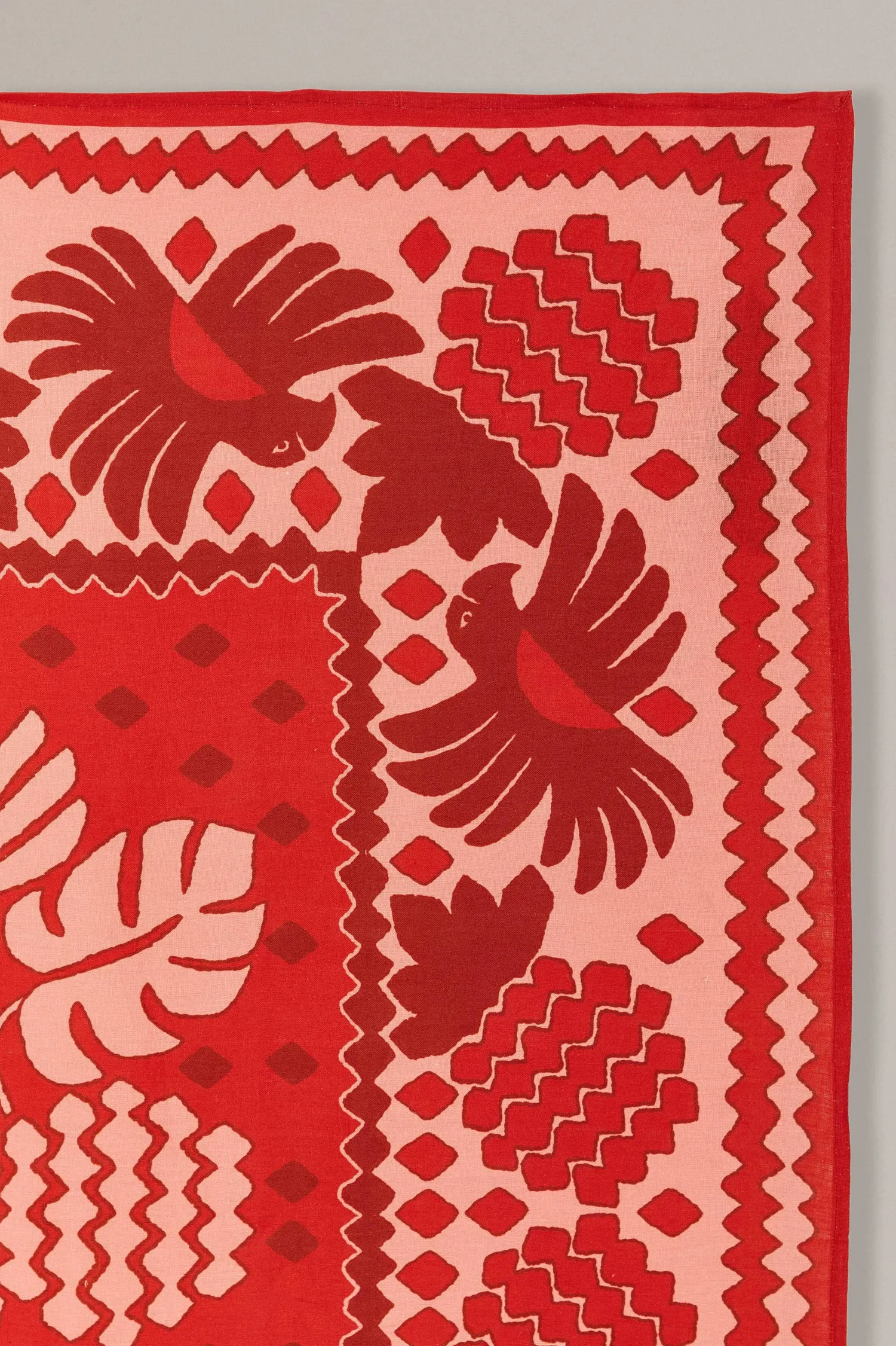 FARM Rio DAY AND NIGHT SCARVES GO TROPICAL TABLECLOTH