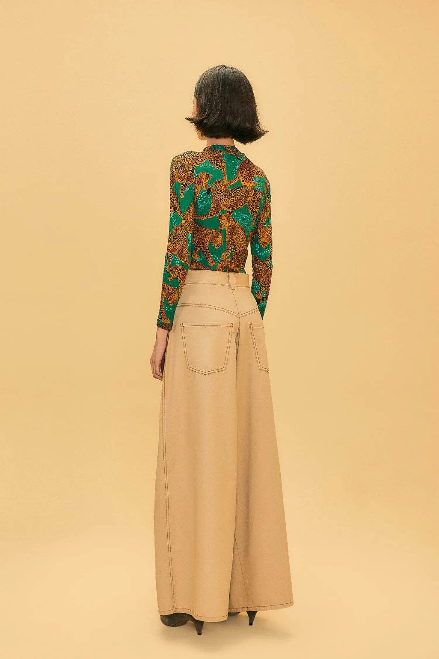 FARM Rio KHAKI LOW WAISTED PLEATED PANTS