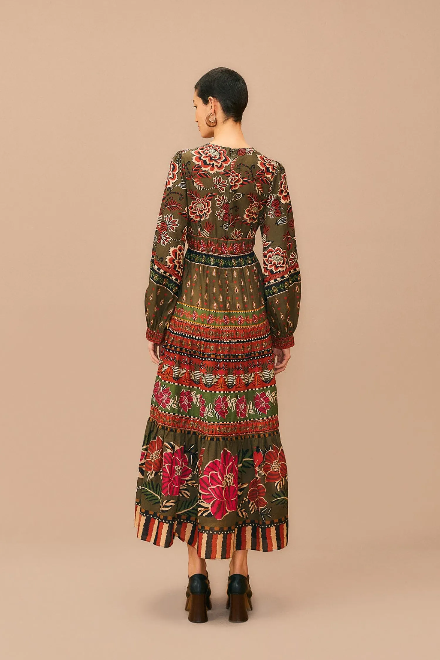 FARM Rio MULTICOLOR AINIKA FLORAL GARDEN MAXI DRESS