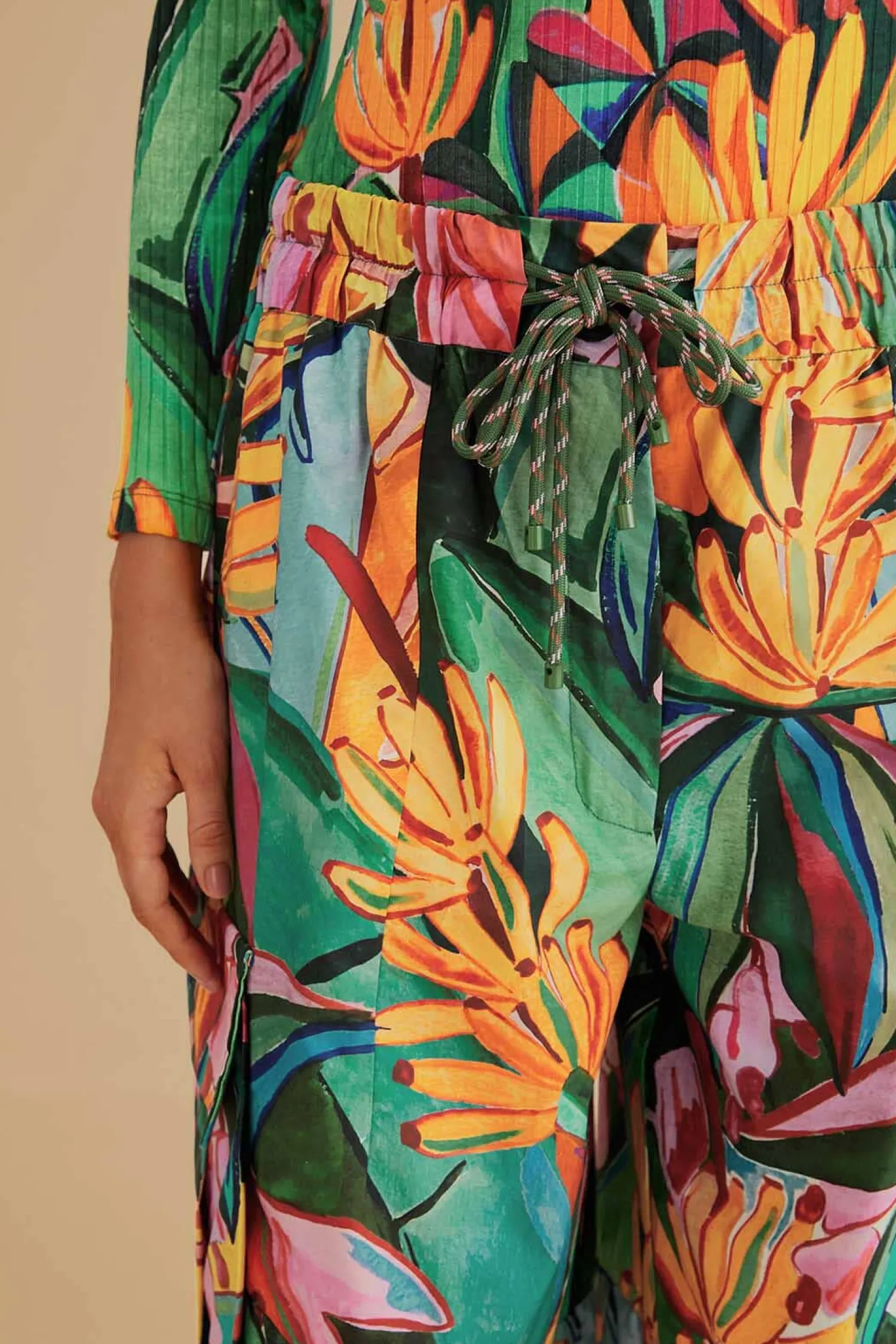 FARM Rio MULTICOLOR BANANA FOLIAGE PANTS
