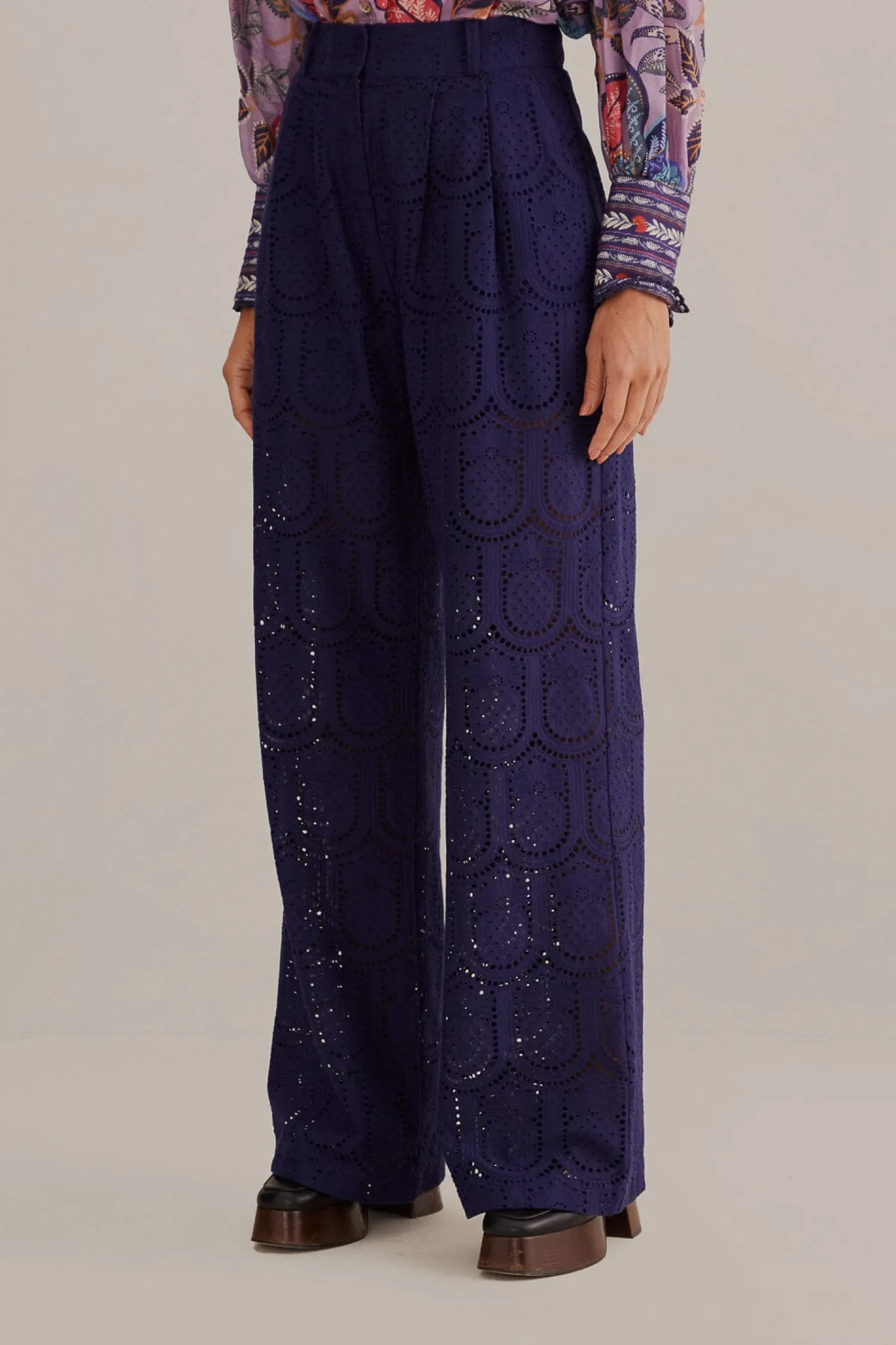 FARM Rio NAVY BLUE PINEAPPLE EYELET PANTS
