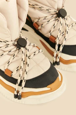 FARM Rio  OFF WHITE MATELASSE PUFFY BOOT