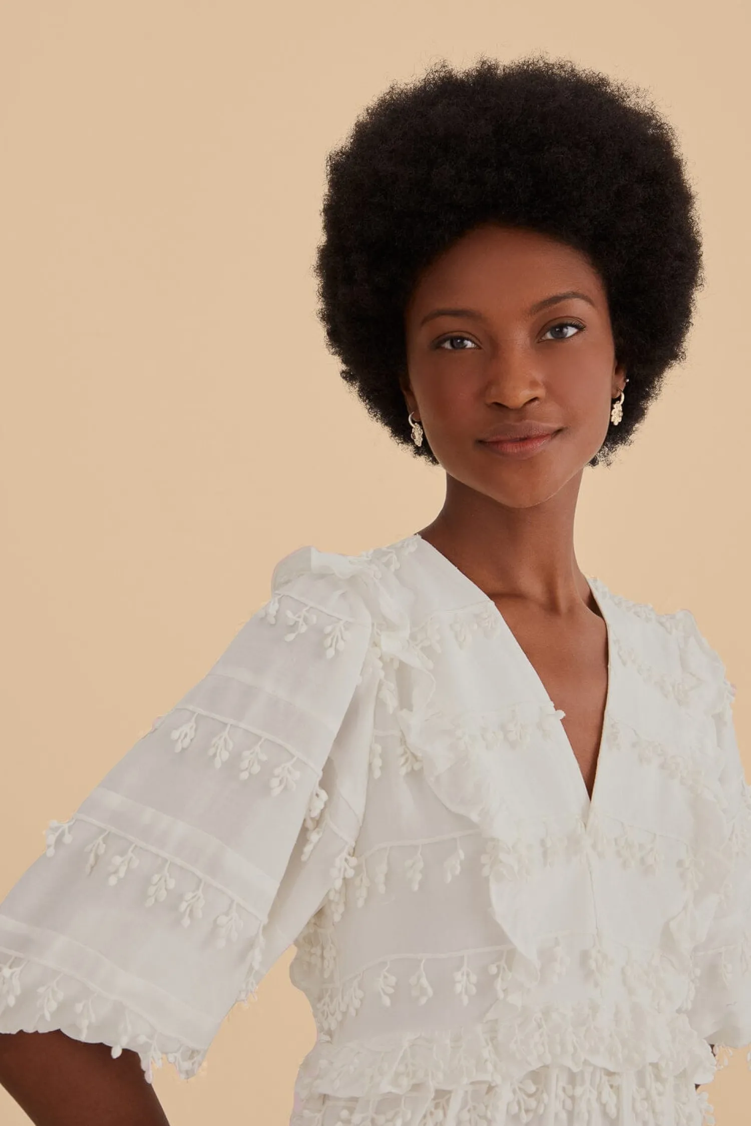 FARM Rio OFF-WHITE RUFFLE TASSELS MIDI DRESS