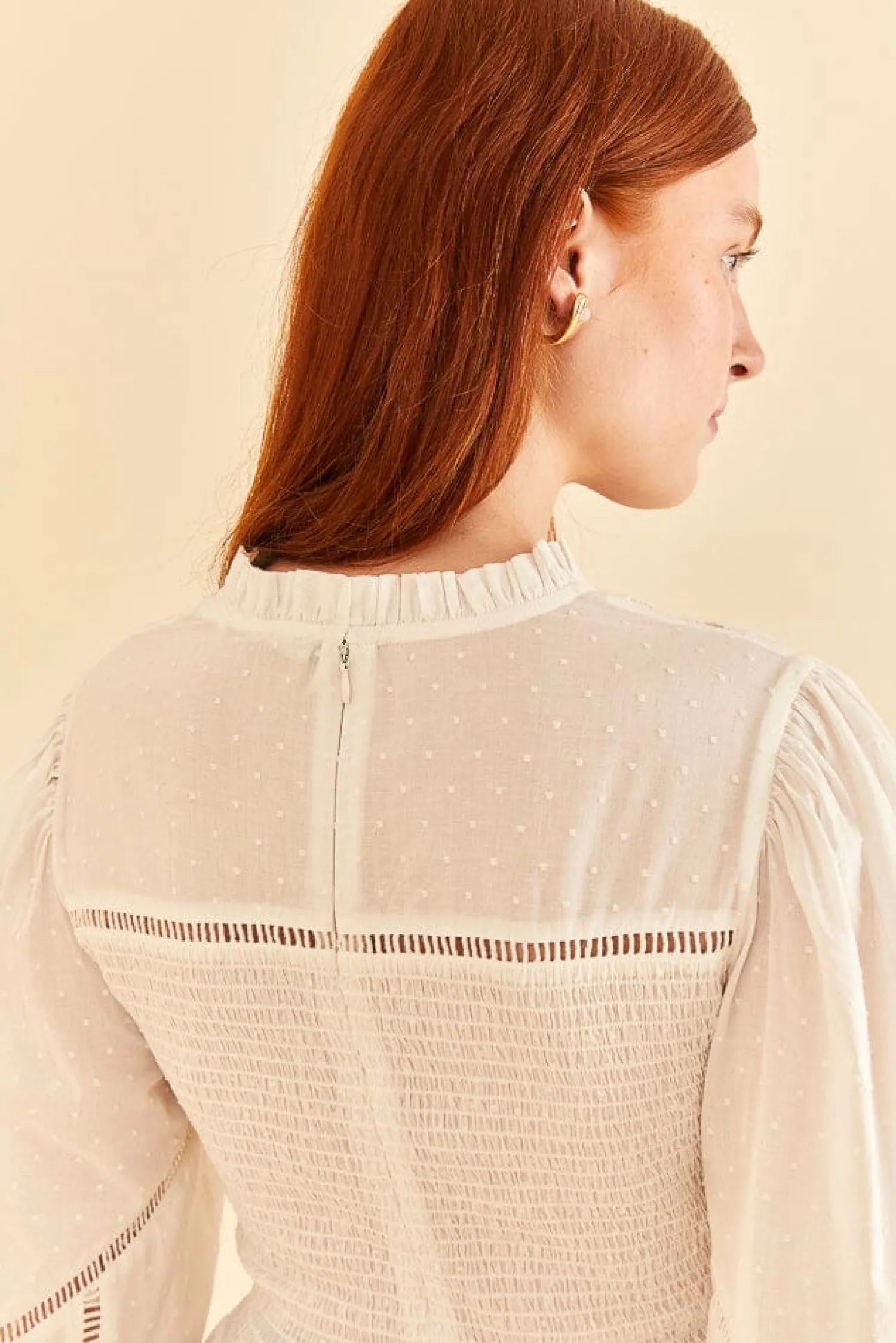 FARM Rio OFF-WHITE SMOCKED BLOUSE