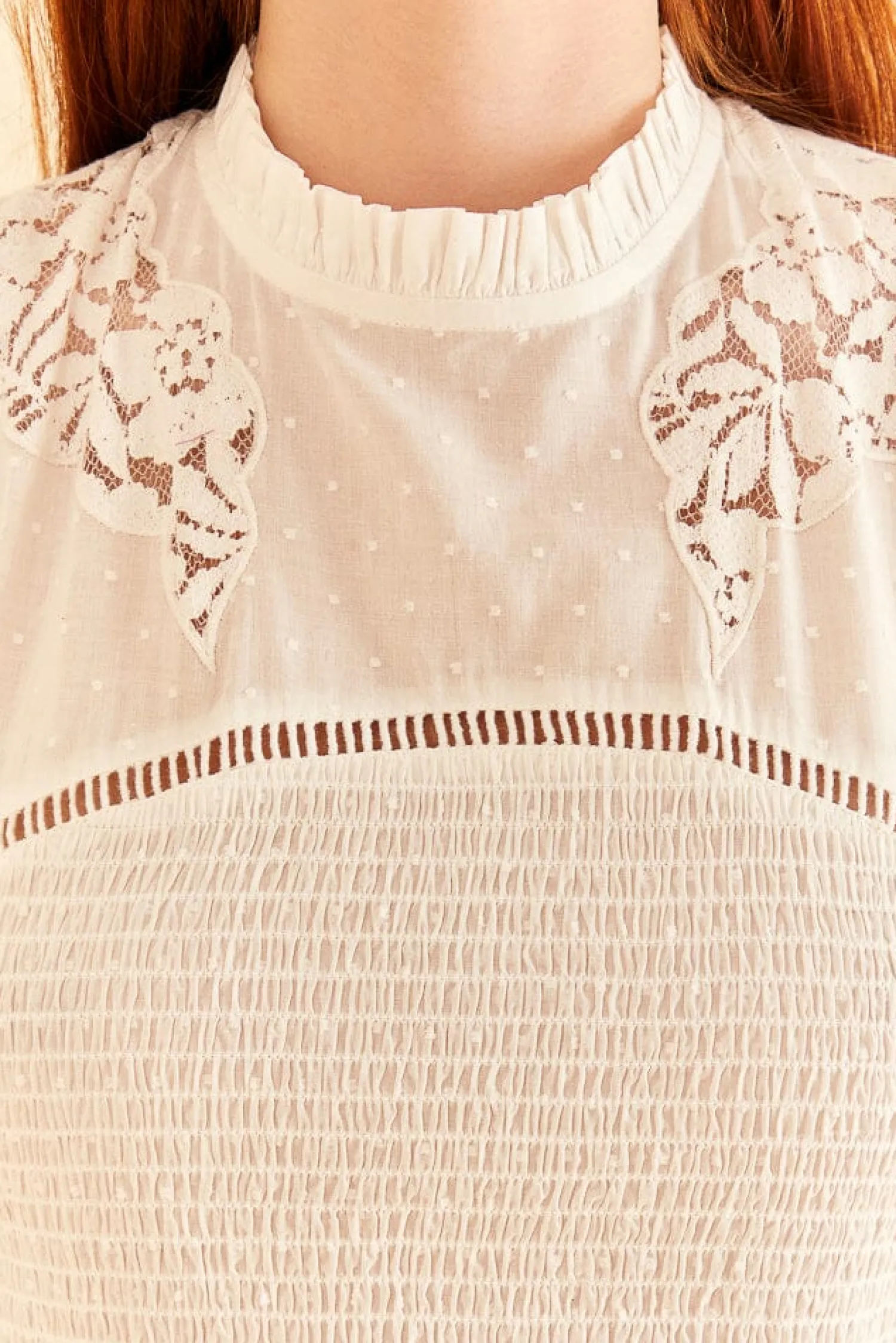 FARM Rio OFF-WHITE SMOCKED BLOUSE