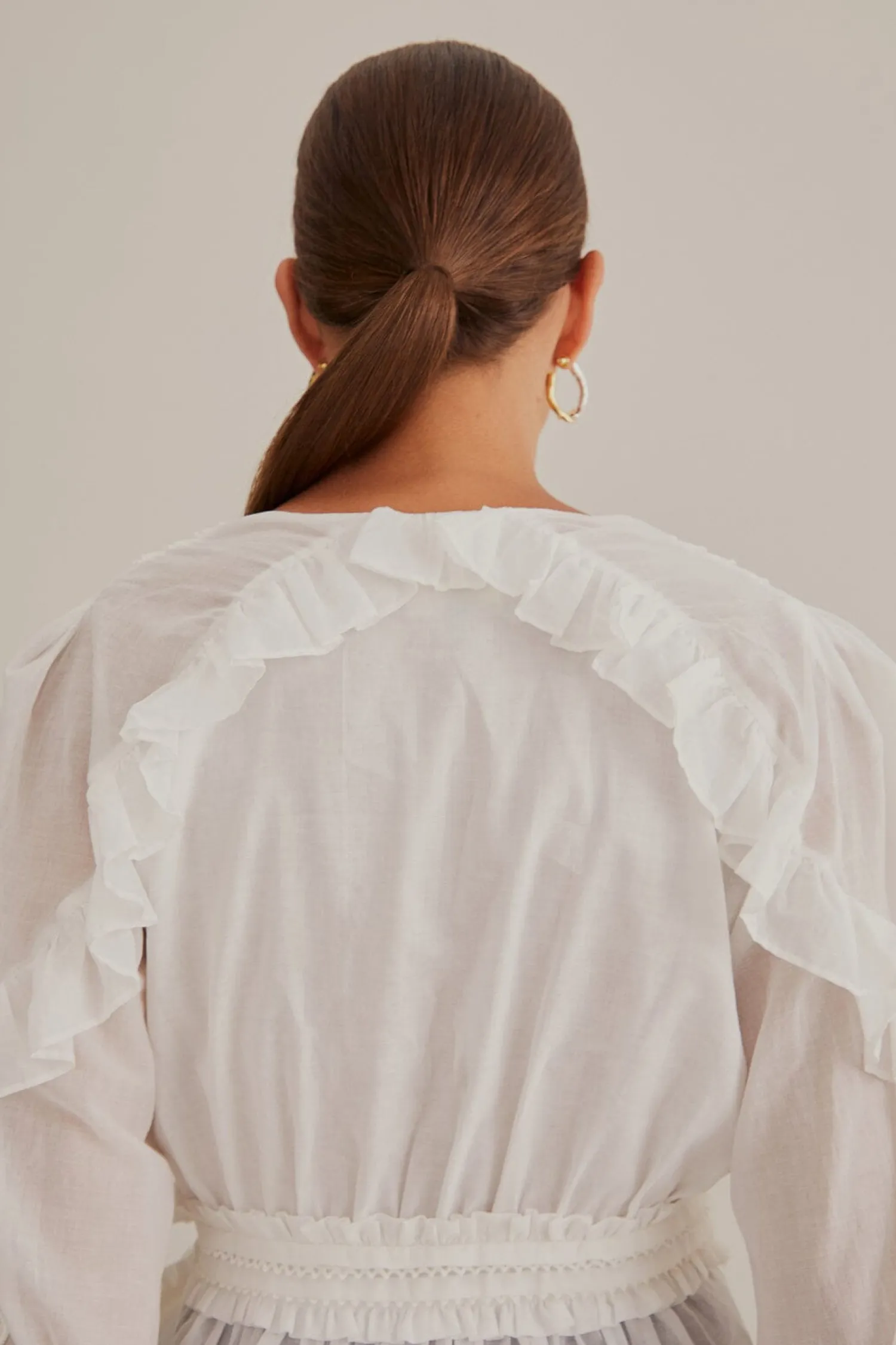 FARM Rio OFF-WHITE V NECK BLOUSE