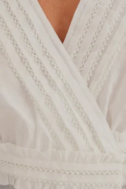 FARM Rio OFF-WHITE V NECK BLOUSE