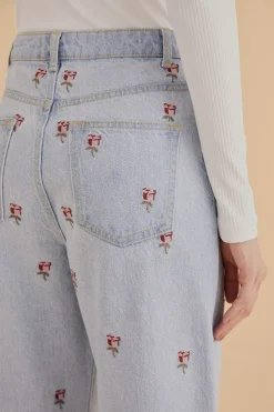 FARM Rio  ROSE EMBROIDERED DENIM PANTS