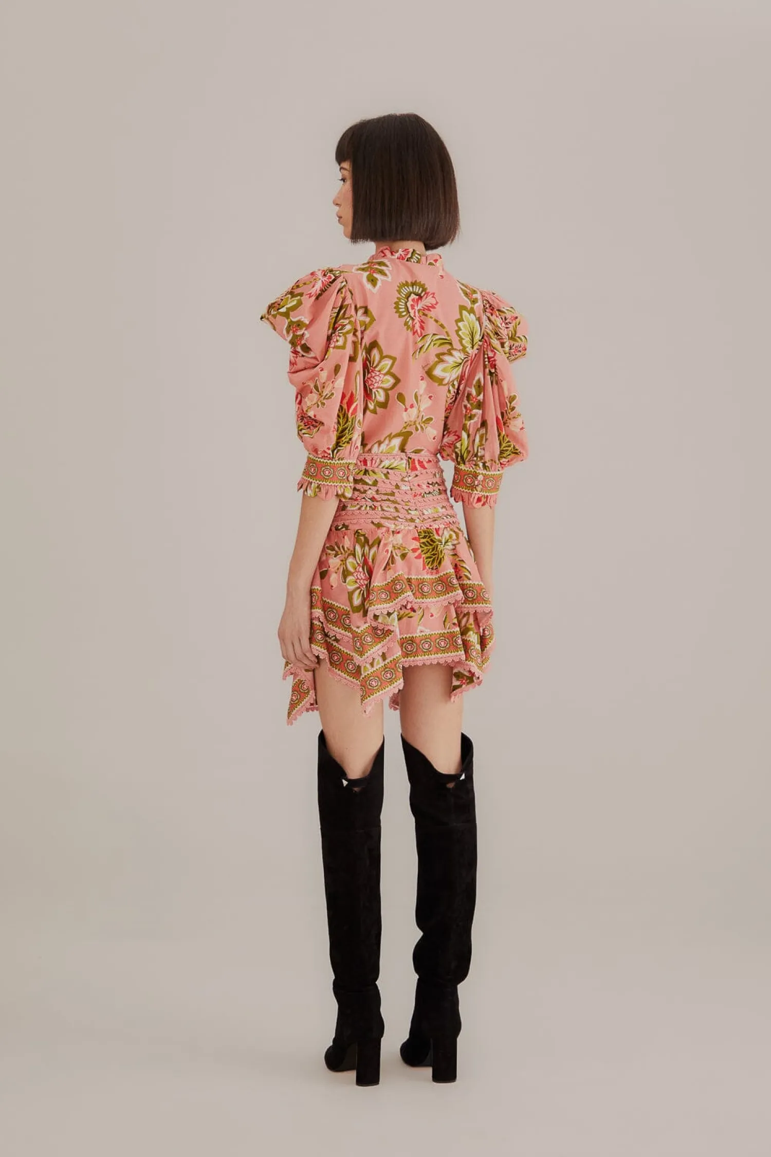 FARM Rio SOFT PINK AURA FLORAL MINI SKIRT