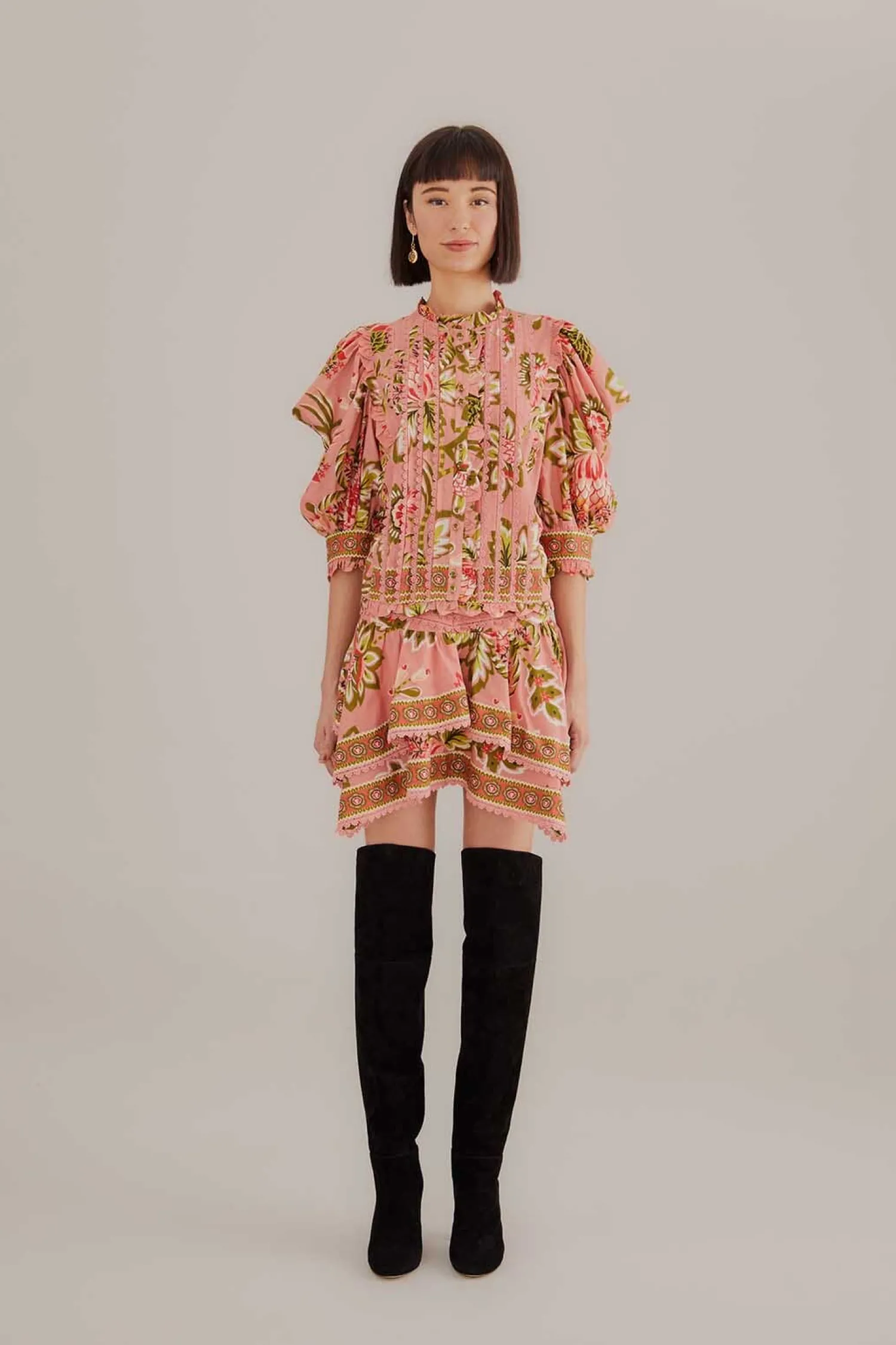 FARM Rio SOFT PINK AURA FLORAL SHORT SLEEVE BLOUSE
